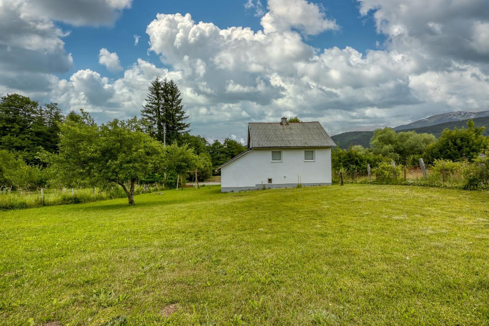 Holiday home Veki*** Korenica Dış mekan fotoğraf